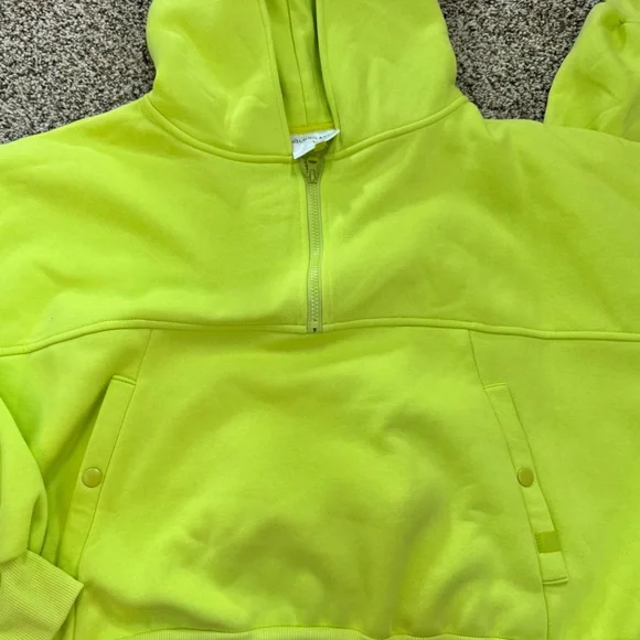 Blogilates Cropped Half-Zip Hoodie in Neon Yellow-Green - Size L - Picture 3 of 4